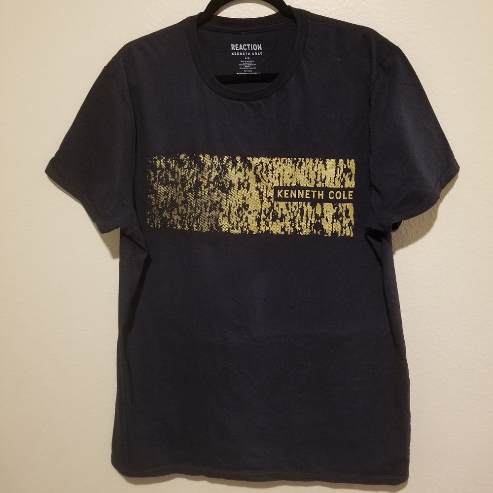 Kenneth Cole t-shirt